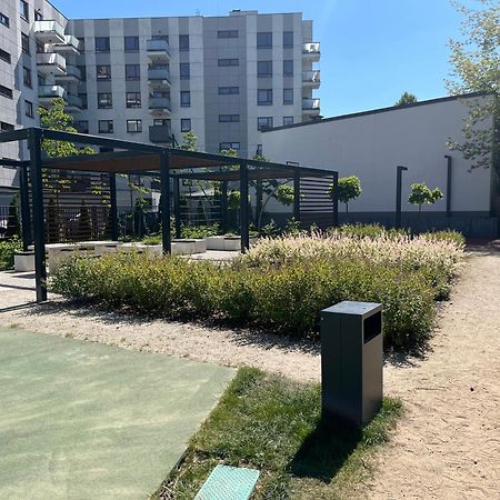 Warsaw Airport Wyscigi - City And Green View Apartment With Underground Garage ภายนอก รูปภาพ